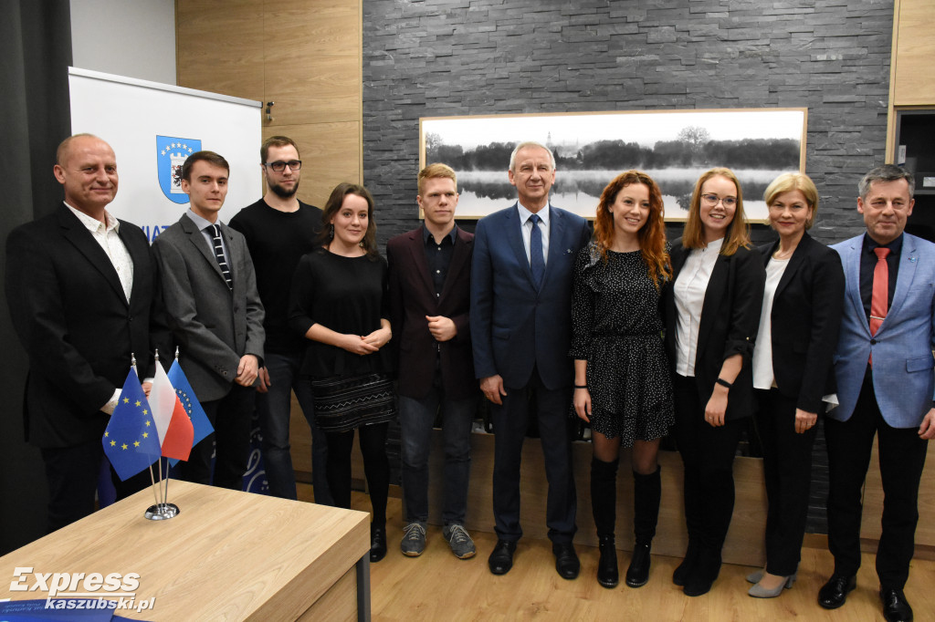 Stypendia starosty kartuskiego dla studentów