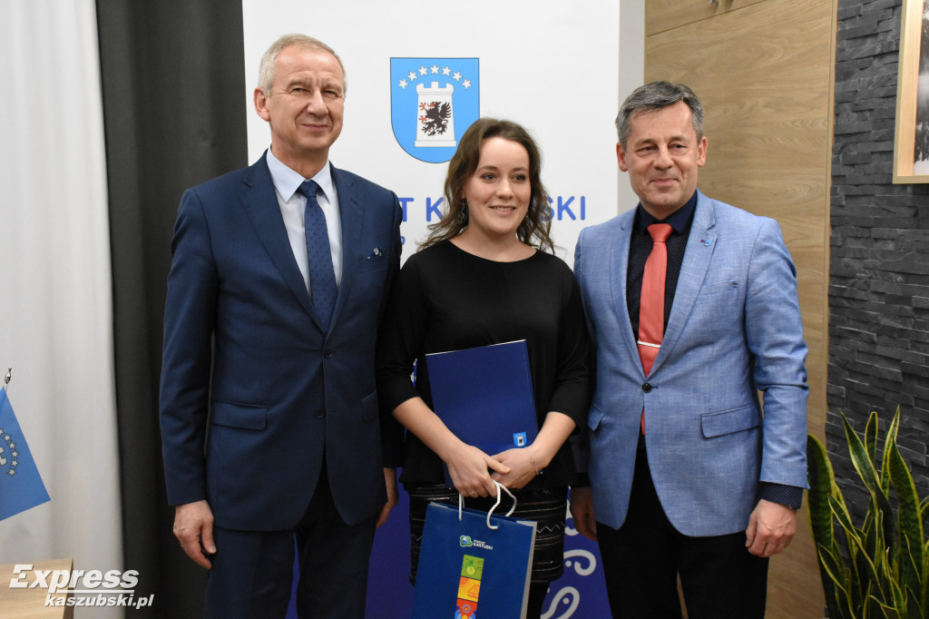 Stypendia starosty kartuskiego dla studentów