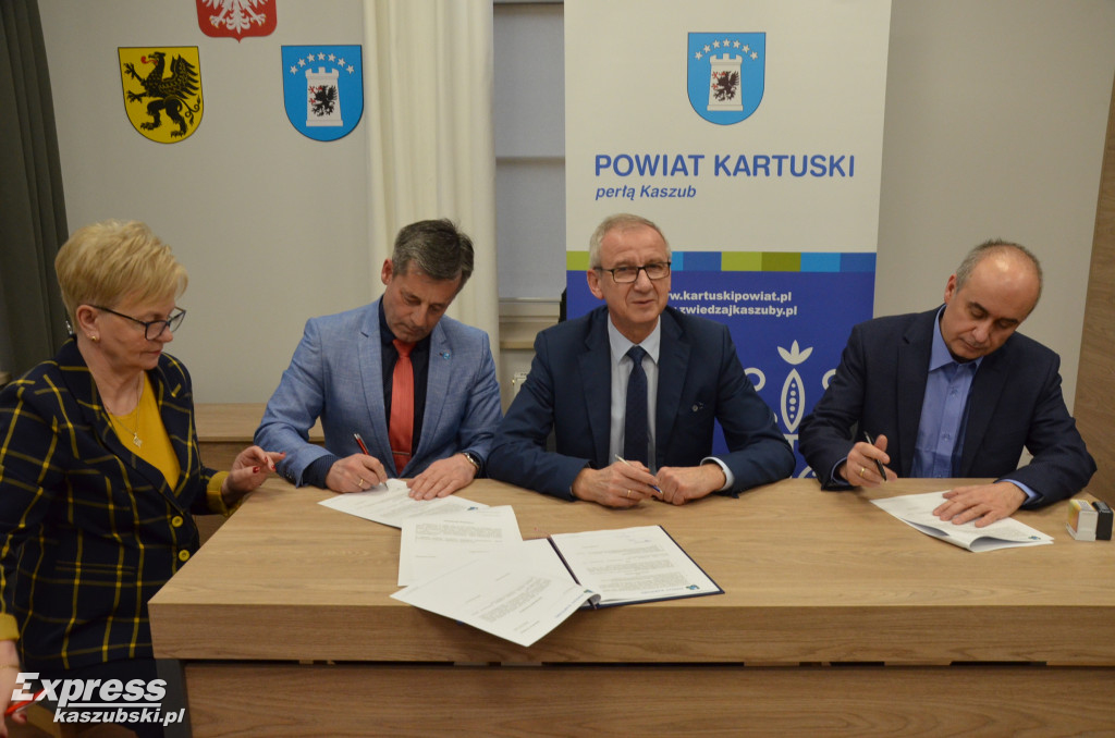 Umowa na remont drogi Pępowo-Leźno