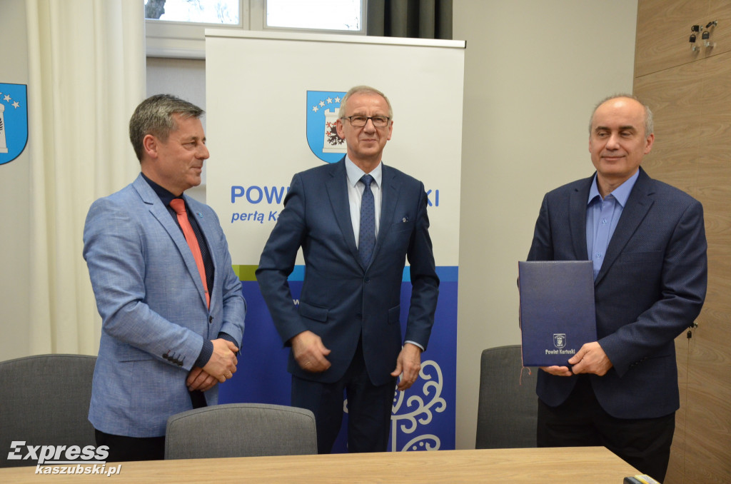Umowa na remont drogi Pępowo-Leźno