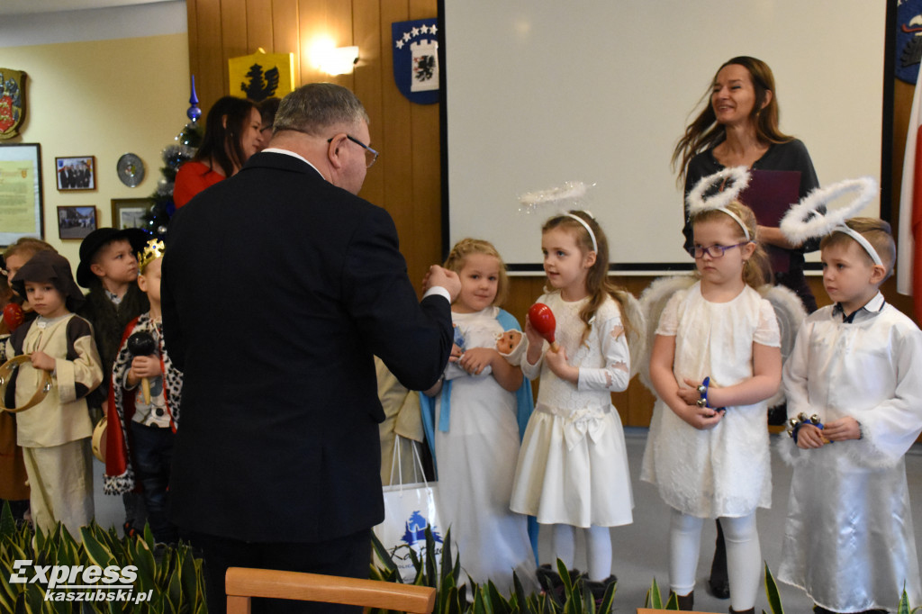 Kolędnicy na sesji w Kartuzach