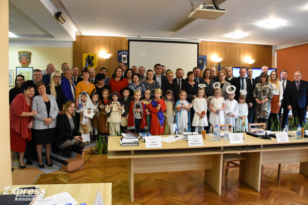 Kolędnicy na sesji w Kartuzach
