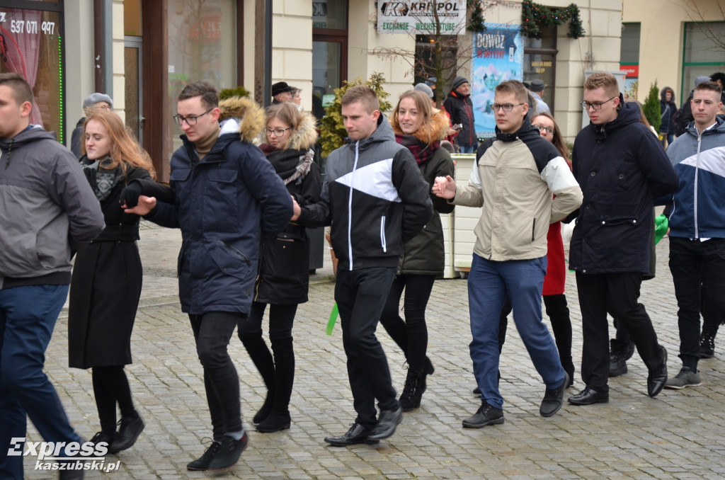 Kartuzy. Polonez maturzystów 2020