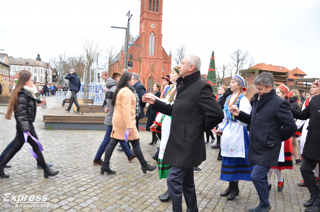 Kartuzy. Polonez maturzystów 2020
