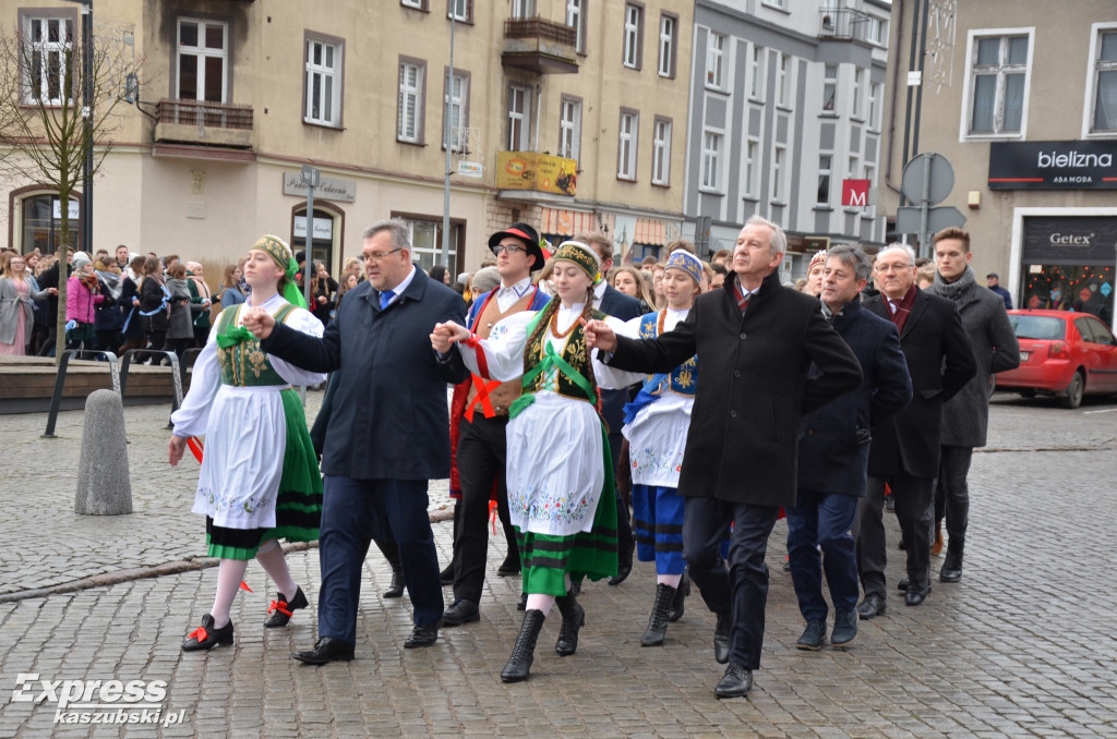Kartuzy. Polonez maturzystów 2020