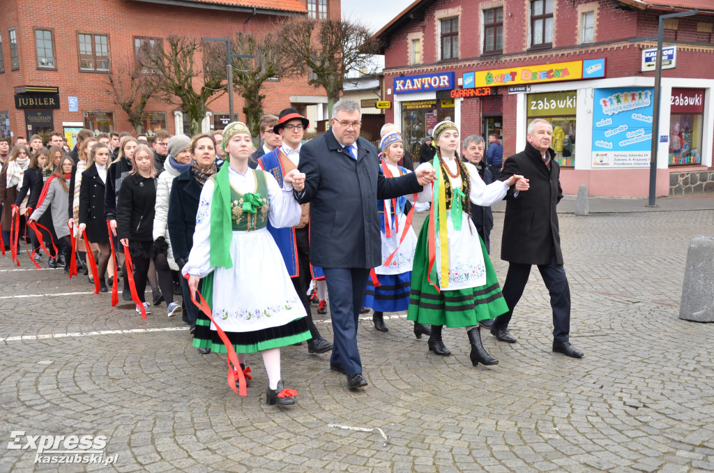 Kartuzy. Polonez maturzystów 2020