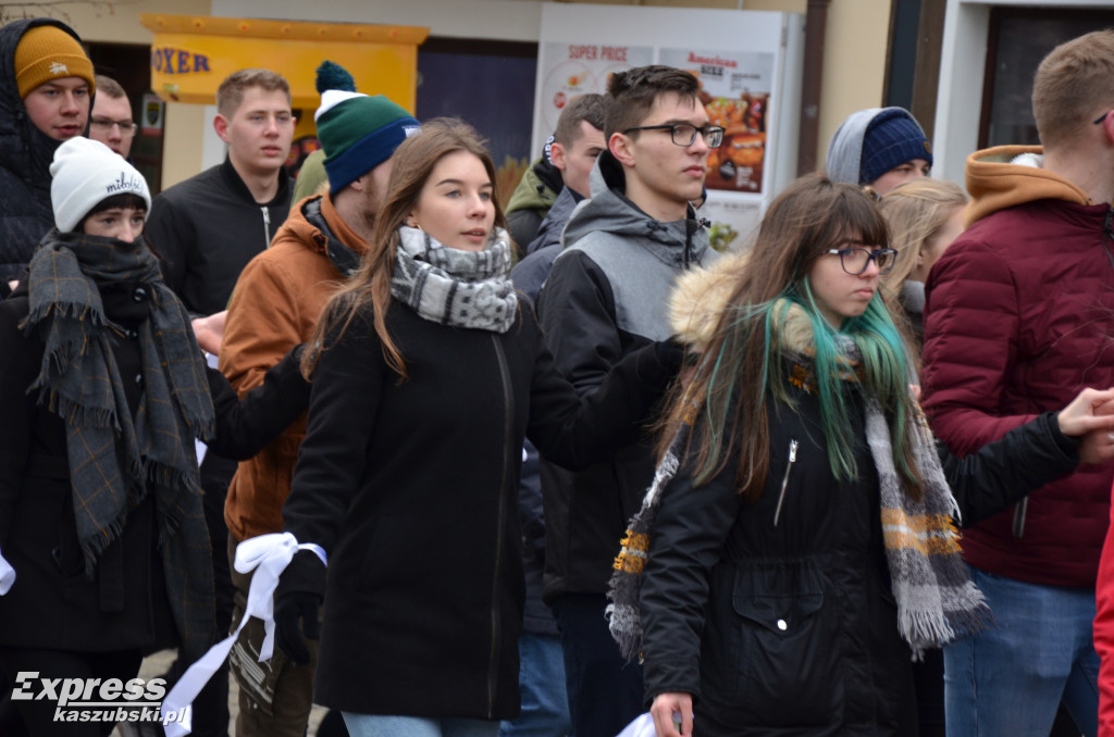 Kartuzy. Polonez maturzystów 2020