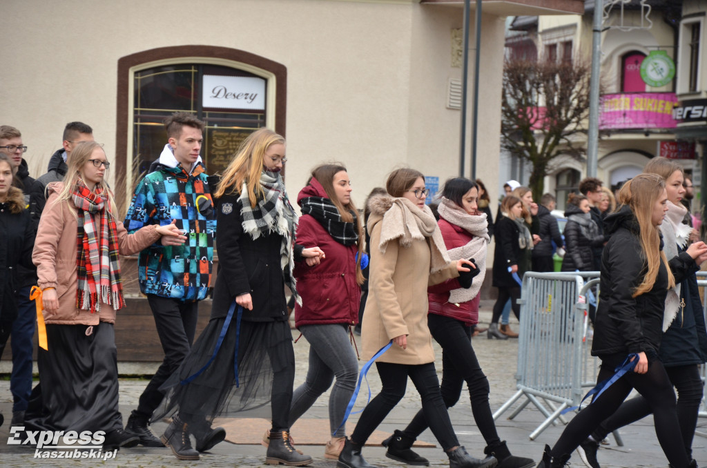 Kartuzy. Polonez maturzystów 2020