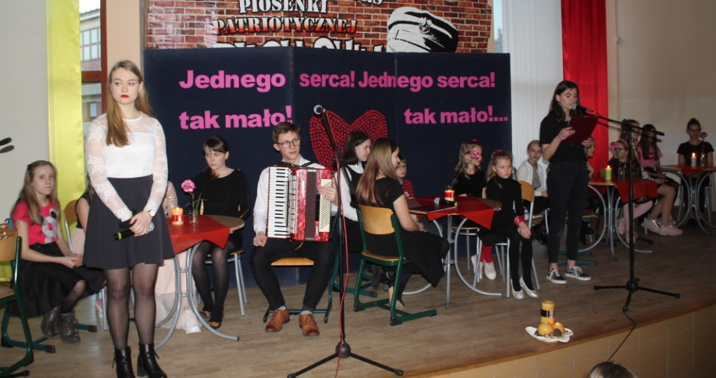 Wieczorek poetycki w SP nr 2 w Sierakowicach