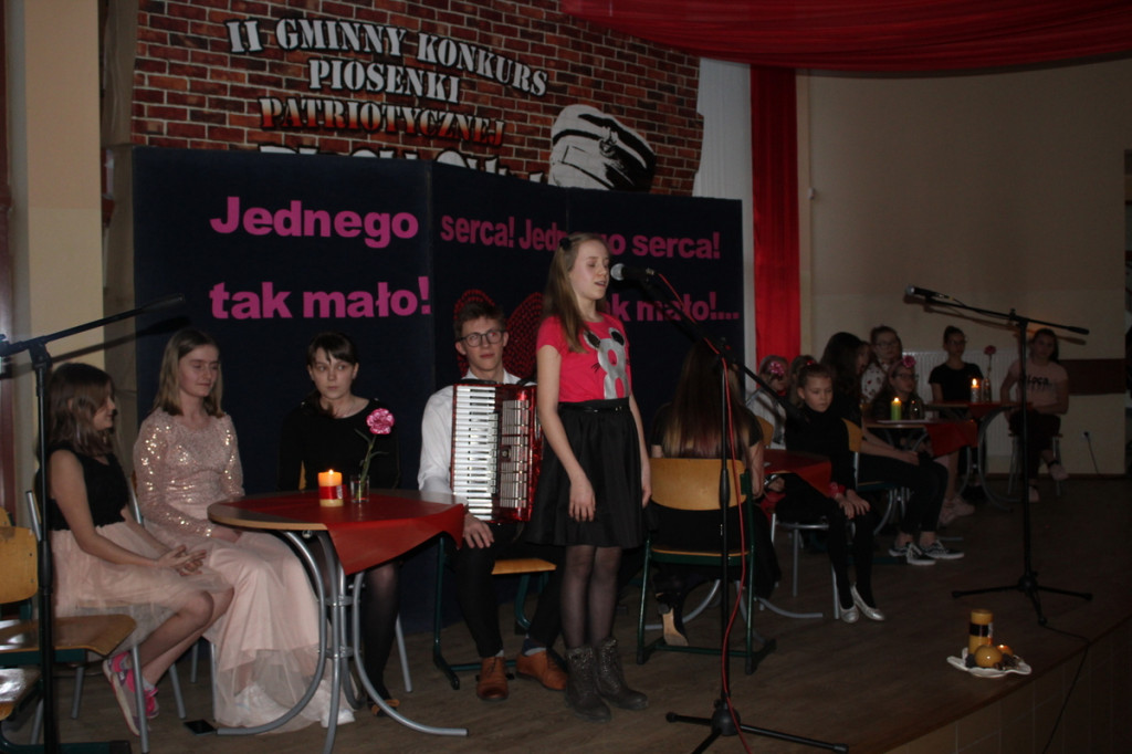 Wieczorek poetycki w SP nr 2 w Sierakowicach