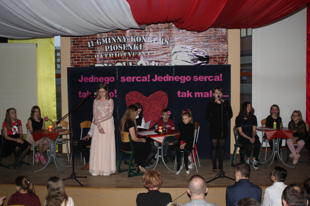 Wieczorek poetycki w SP nr 2 w Sierakowicach