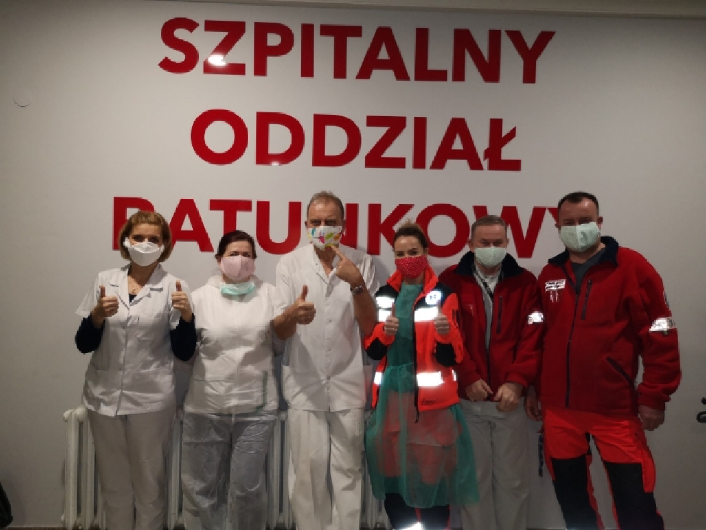 W Sulęczynie szyją maseczki dla szpitali