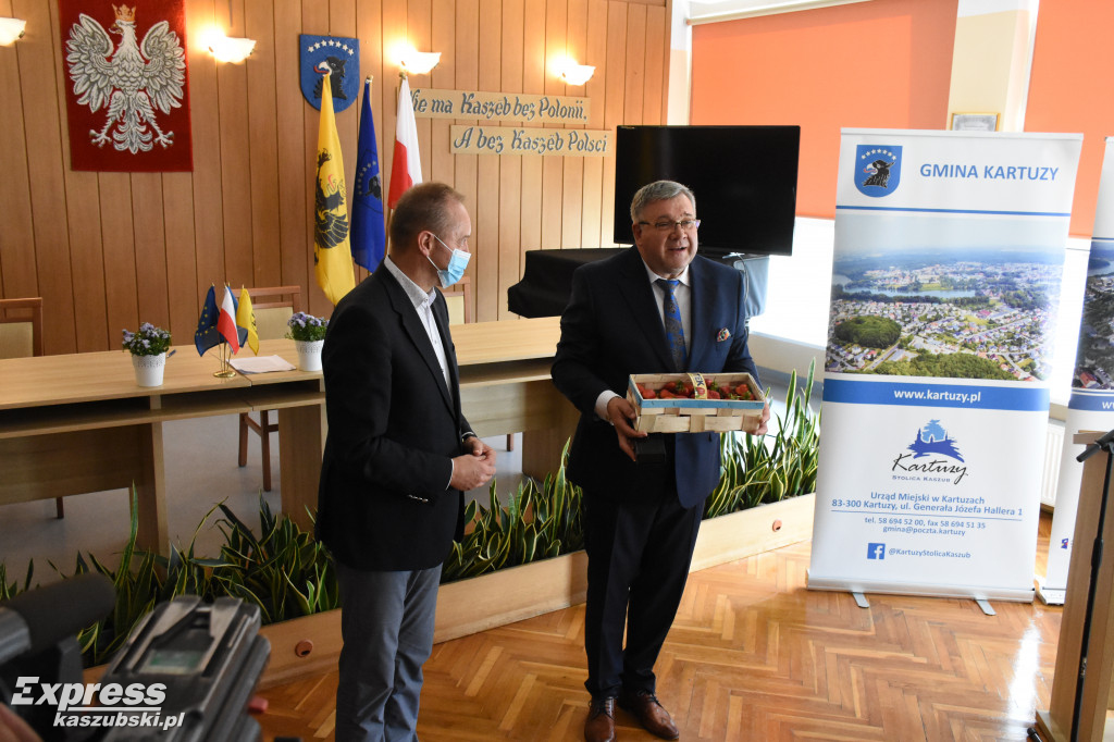 Dodatkowe pieniądze m.in. dla Kartuz i Sierakowic