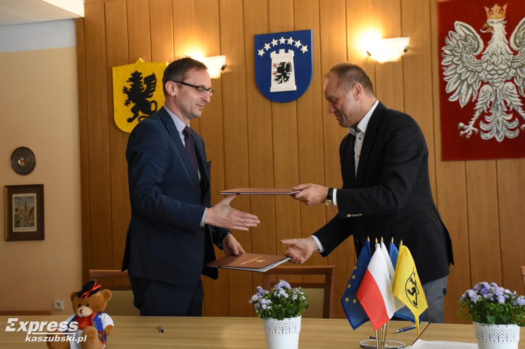 Dodatkowe pieniądze m.in. dla Kartuz i Sierakowic