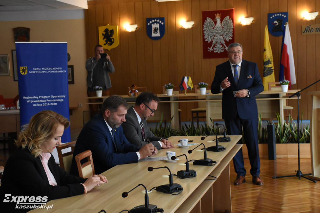 Dodatkowe pieniądze m.in. dla Kartuz i Sierakowic