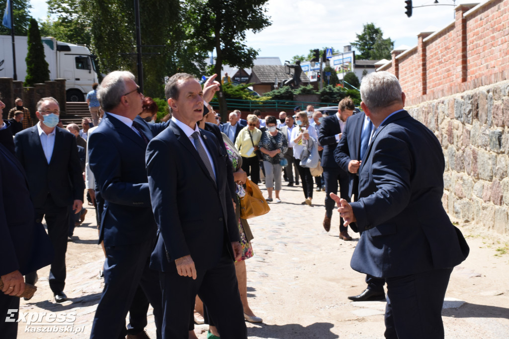 Marszałek Senatu w Sierakowicach