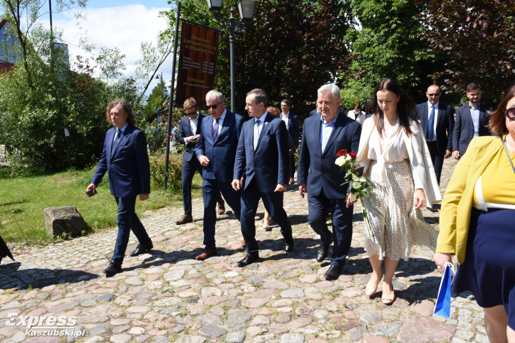 Marszałek Senatu w Sierakowicach