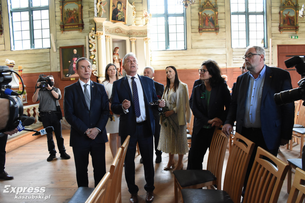 Marszałek Senatu w Sierakowicach