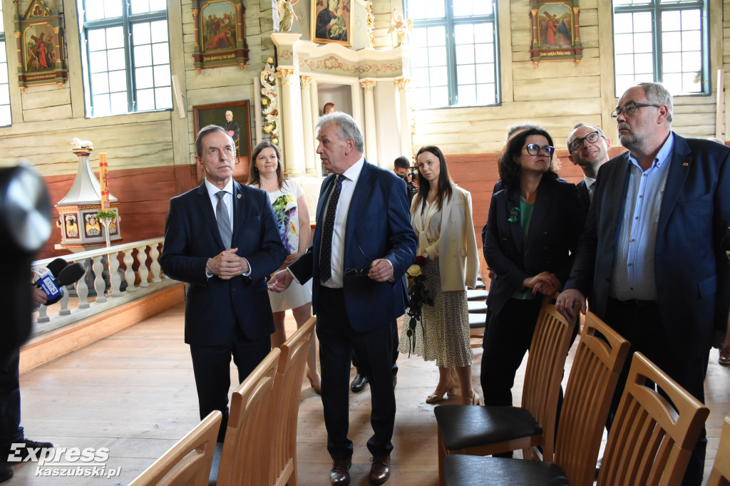 Marszałek Senatu w Sierakowicach