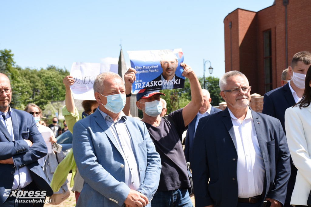 Marszałek Senatu w Sierakowicach