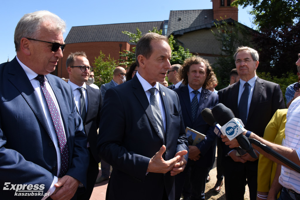 Marszałek Senatu w Sierakowicach