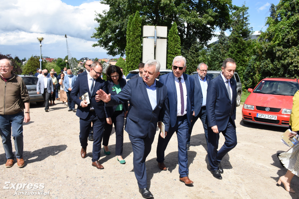 Marszałek Senatu w Sierakowicach