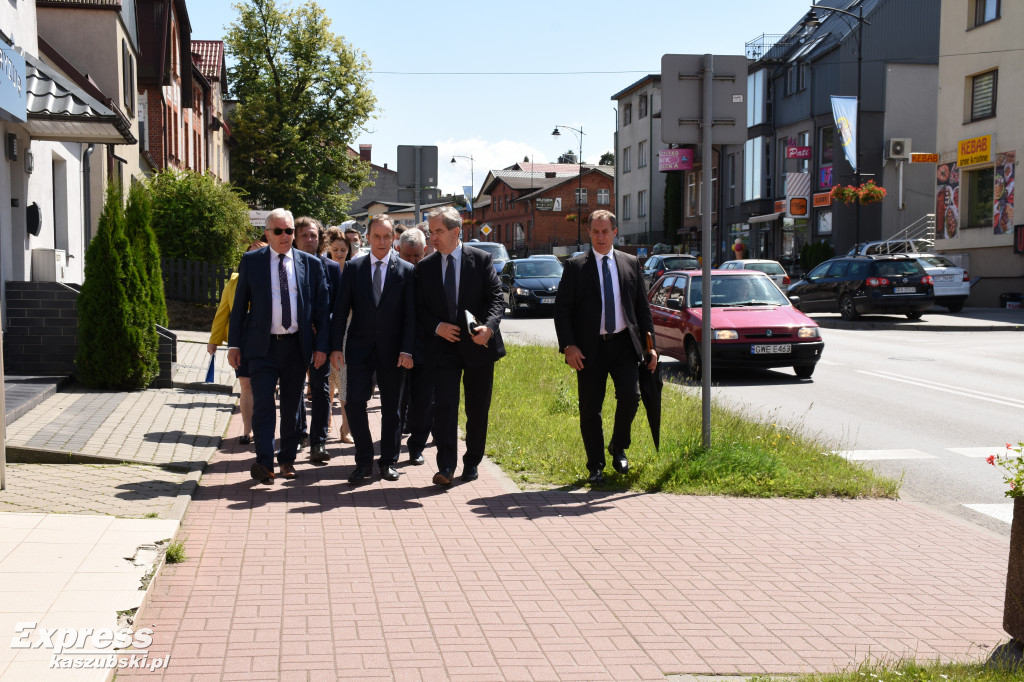 Marszałek Senatu w Sierakowicach