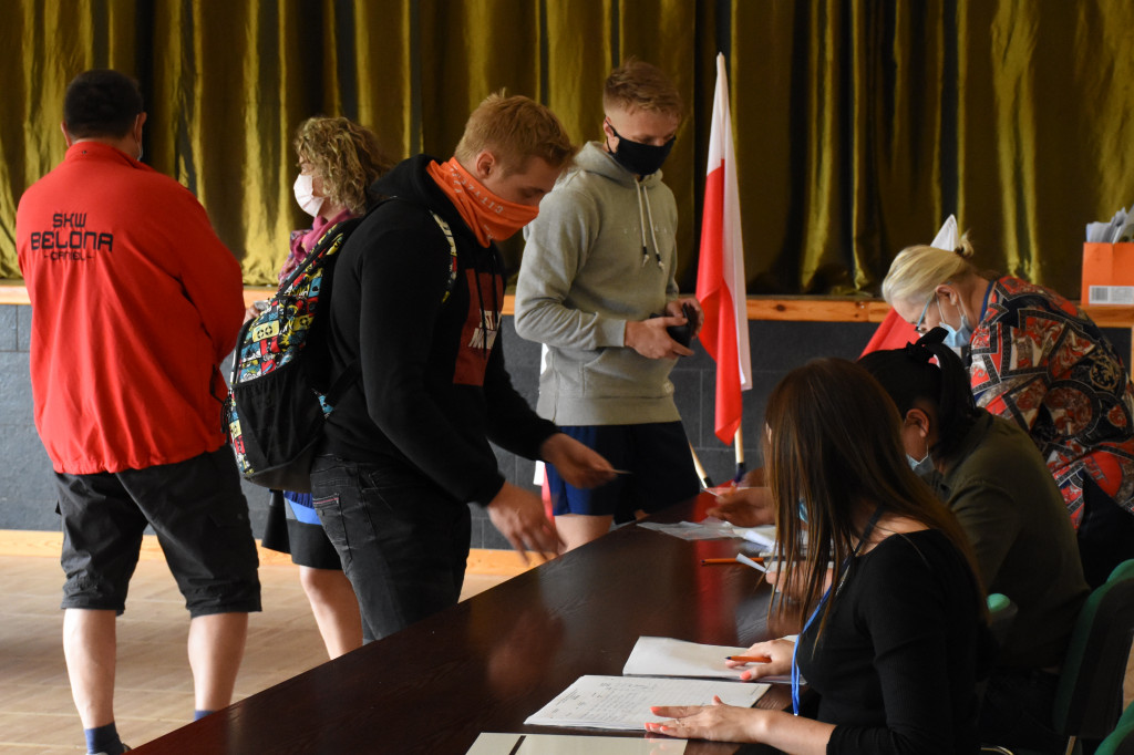 Wybory prezydenckie - głosowanie w Chmielnie