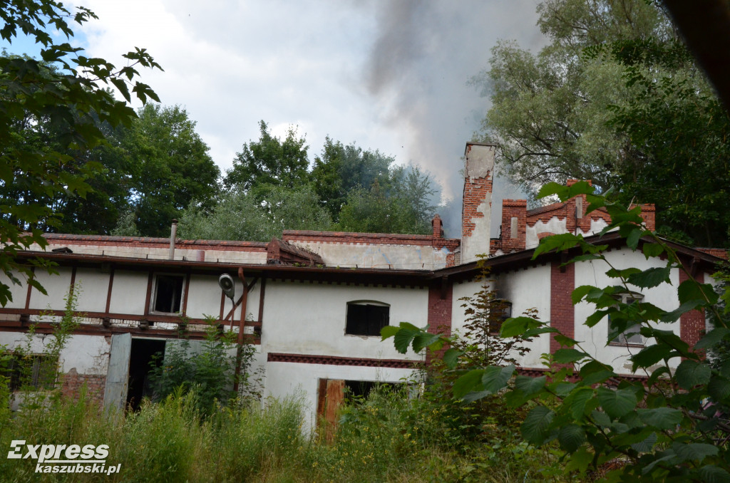 Pożar w starym browarze w Kartuzach