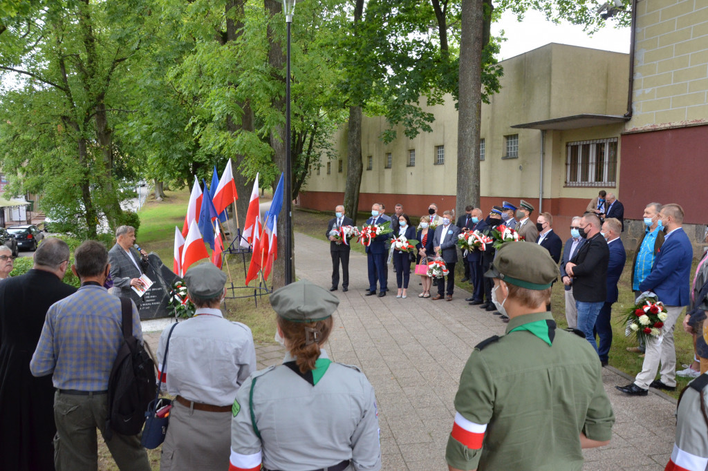 Kartuzy. Uroczystości przy obelisku Inki