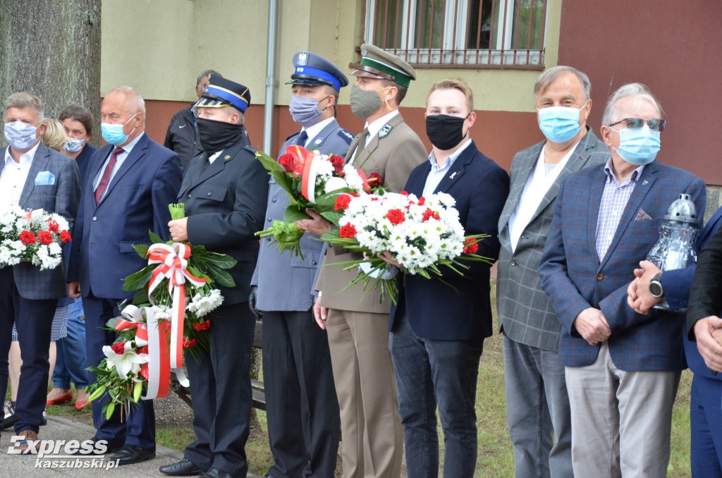 Kartuzy. Uroczystości przy obelisku Inki