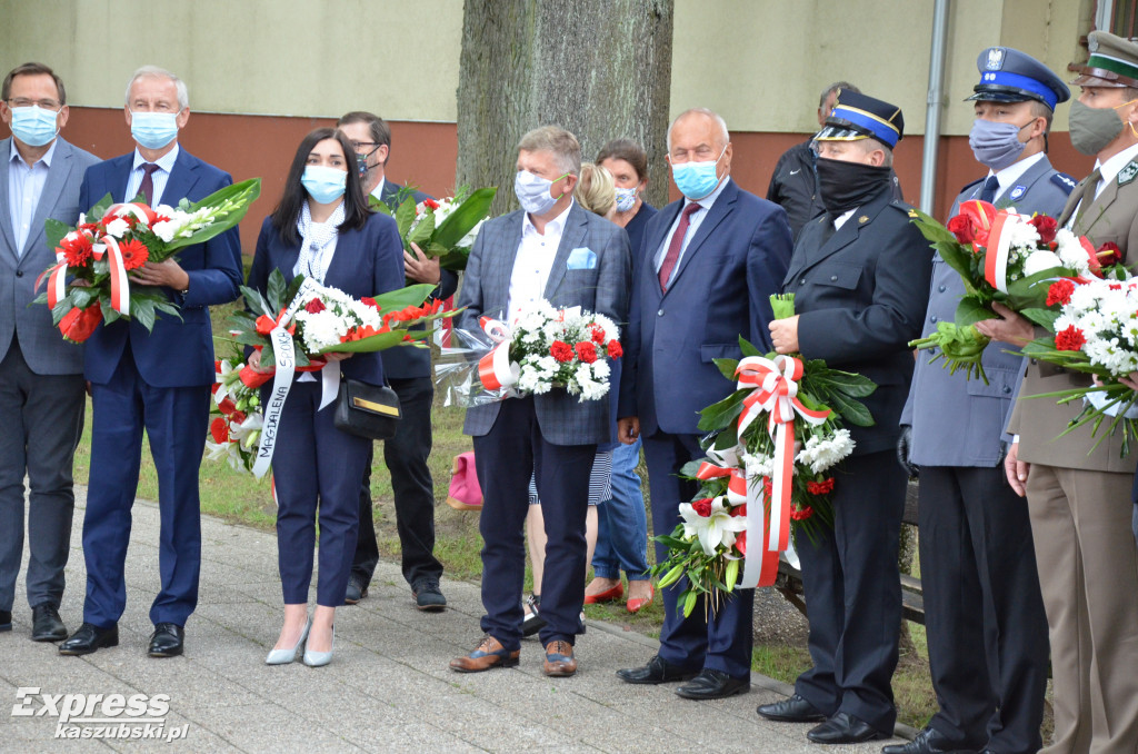 Kartuzy. Uroczystości przy obelisku Inki