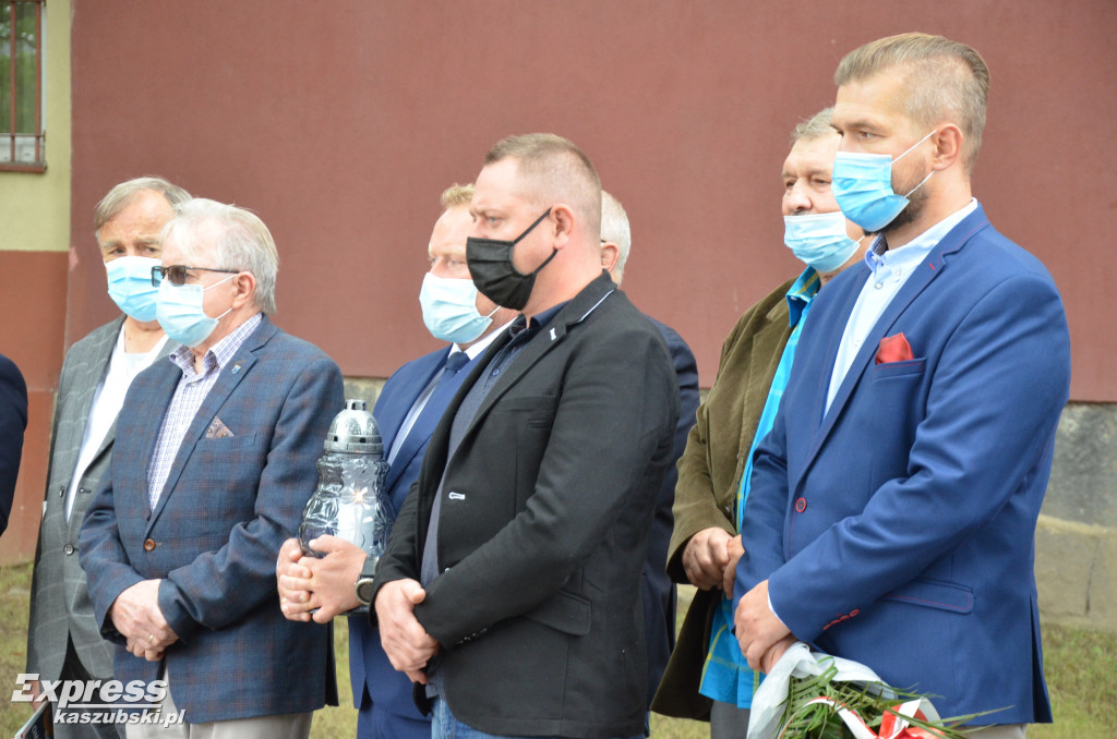 Kartuzy. Uroczystości przy obelisku Inki