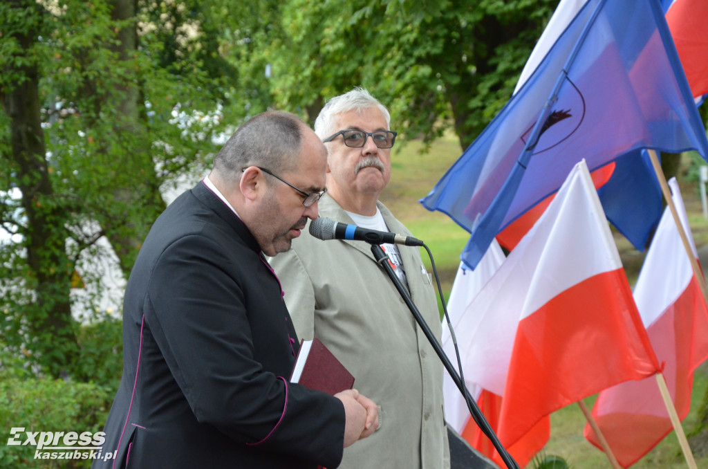 Kartuzy. Uroczystości przy obelisku Inki