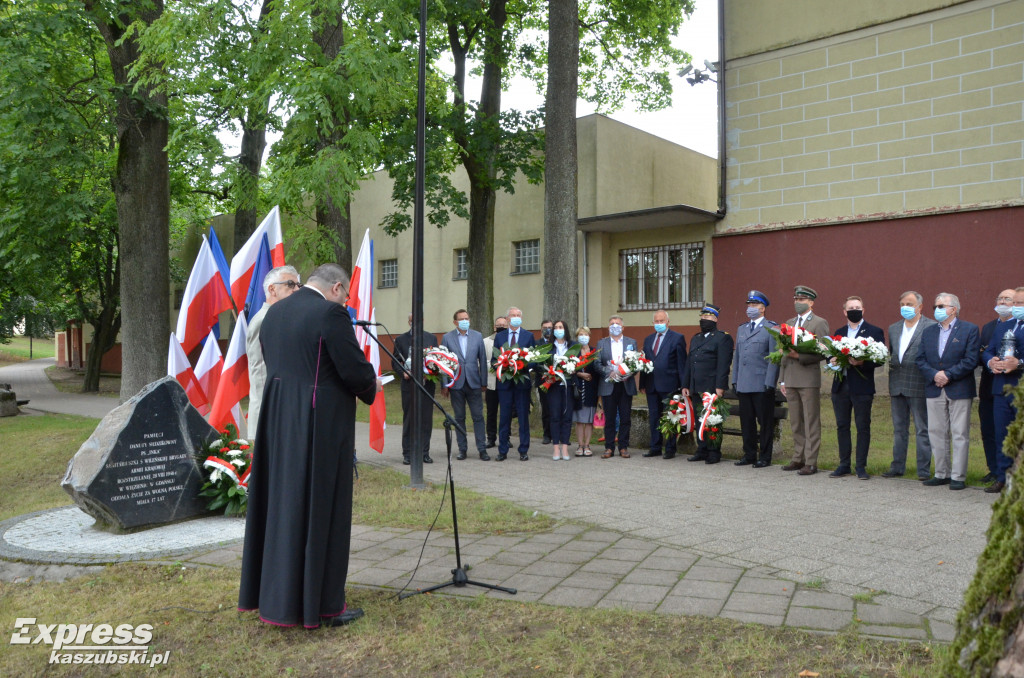 Kartuzy. Uroczystości przy obelisku Inki