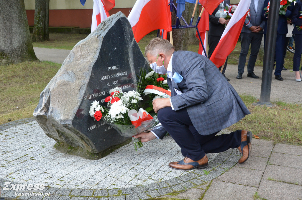 Kartuzy. Uroczystości przy obelisku Inki