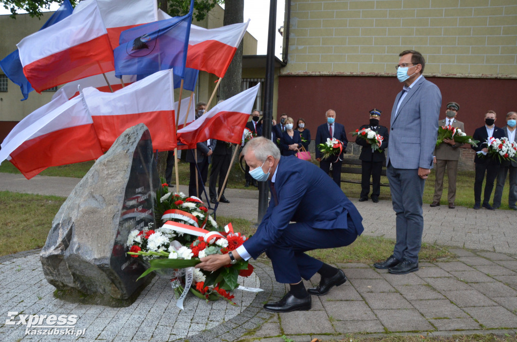 Kartuzy. Uroczystości przy obelisku Inki
