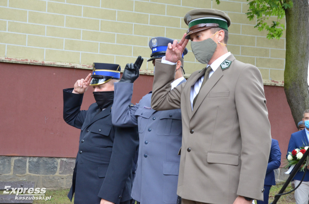 Kartuzy. Uroczystości przy obelisku Inki