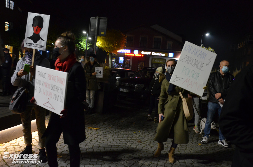 Kartuzy. Protest przeciwko zaostrzeniu prawa do aborcji