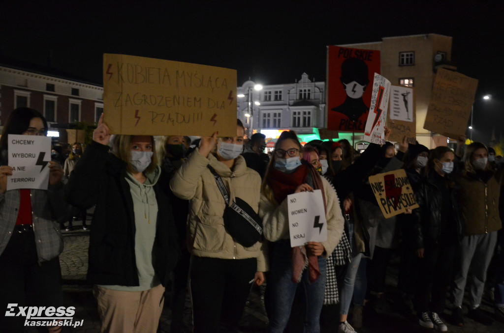 Kartuzy. Protest przeciwko zaostrzeniu prawa do aborcji