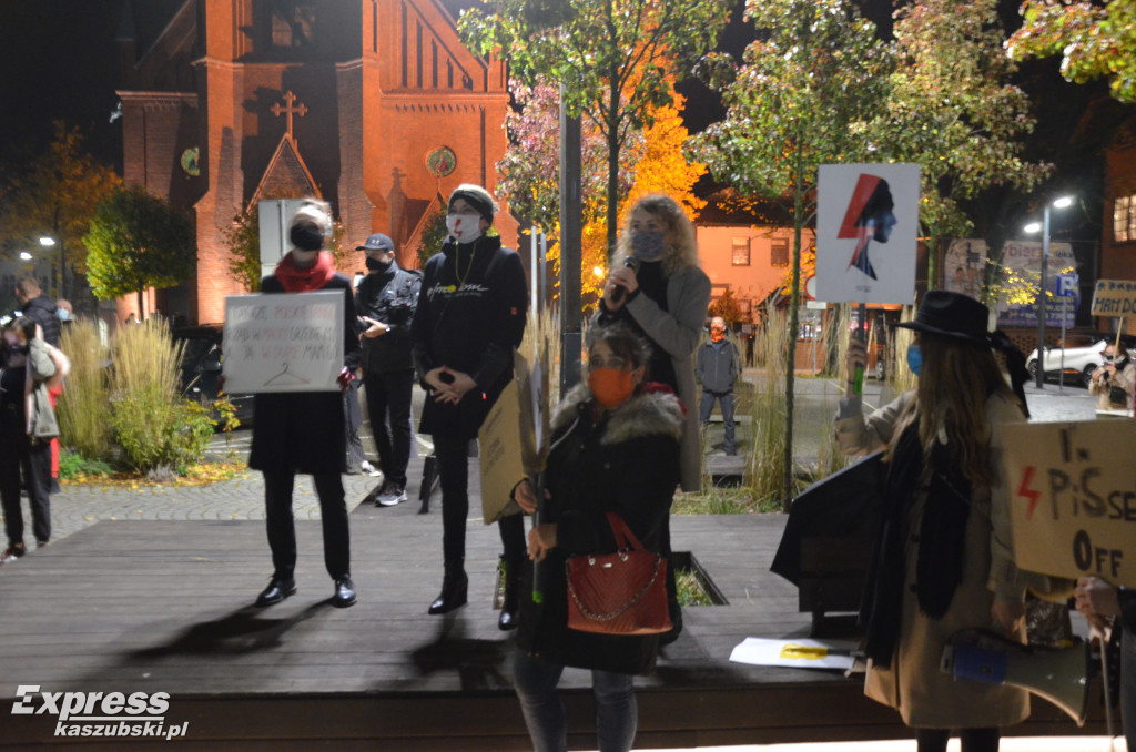 Kartuzy. Protest przeciwko zaostrzeniu prawa do aborcji