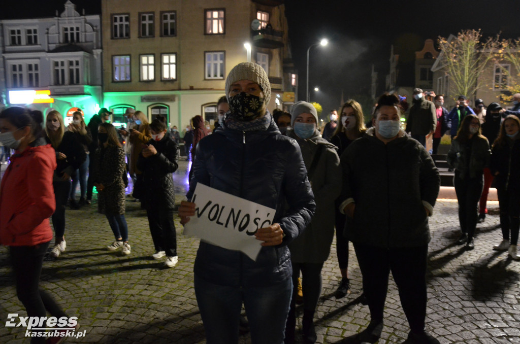 Kartuzy. Protest przeciwko zaostrzeniu prawa do aborcji