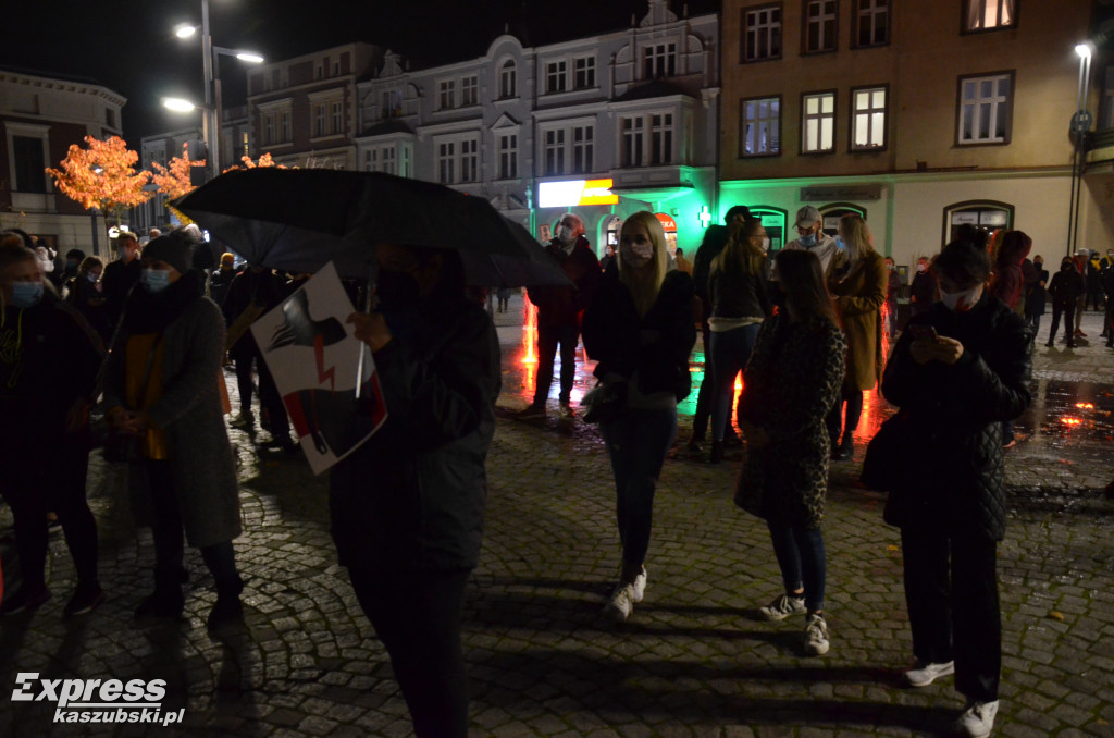 Kartuzy. Protest przeciwko zaostrzeniu prawa do aborcji