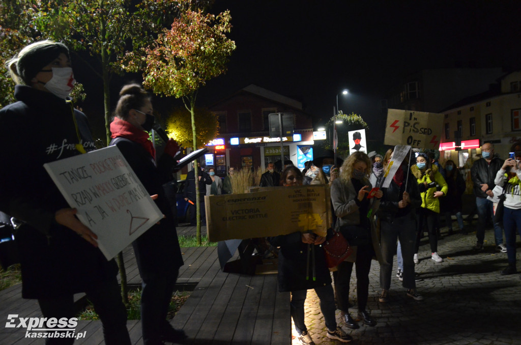 Kartuzy. Protest przeciwko zaostrzeniu prawa do aborcji