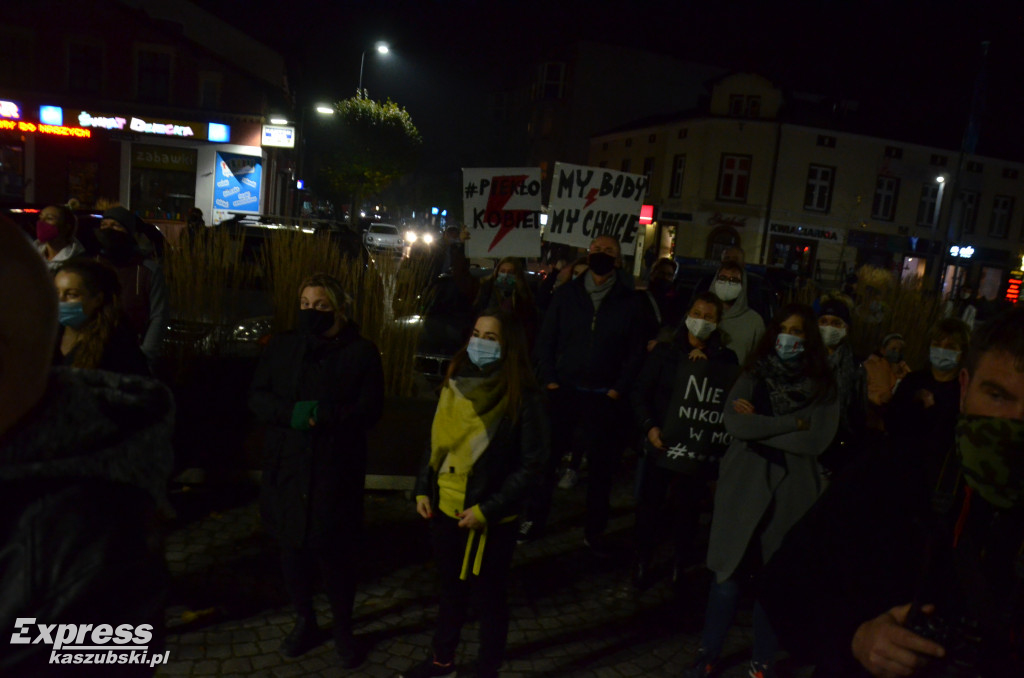 Kartuzy. Protest przeciwko zaostrzeniu prawa do aborcji