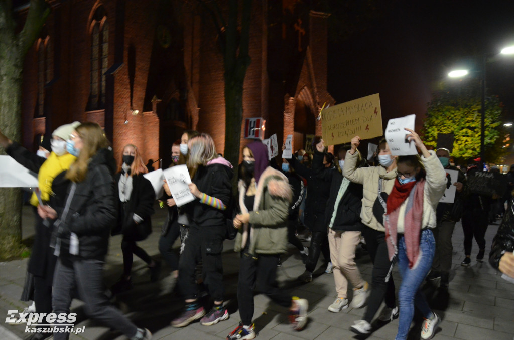 Kartuzy. Protest przeciwko zaostrzeniu prawa do aborcji