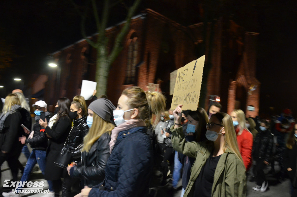 Kartuzy. Protest przeciwko zaostrzeniu prawa do aborcji