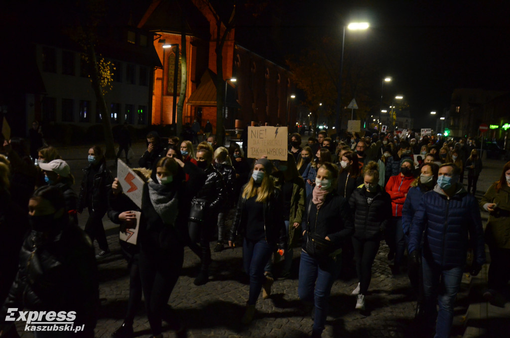 Kartuzy. Protest przeciwko zaostrzeniu prawa do aborcji