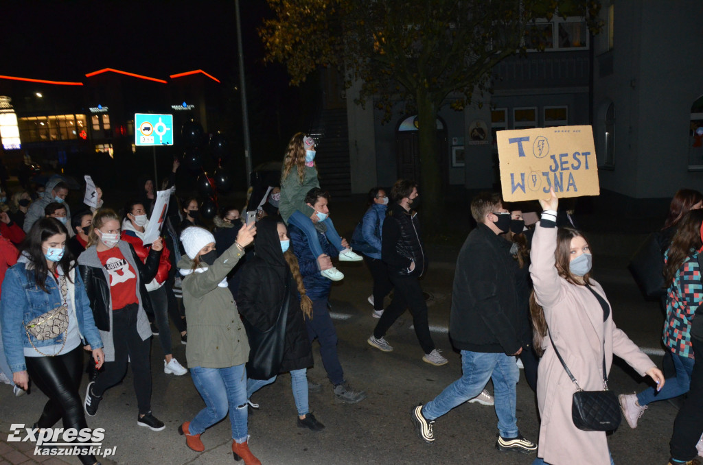 Kartuzy. Protest przeciwko zaostrzeniu prawa do aborcji