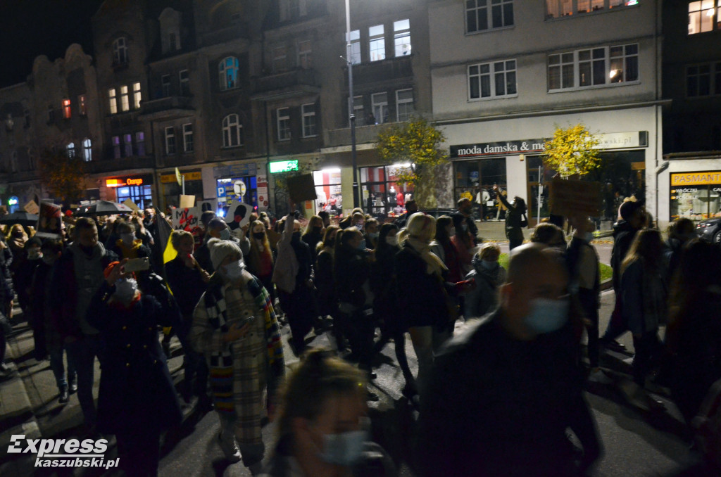 Kartuzy. Protest przeciwko zaostrzeniu prawa do aborcji